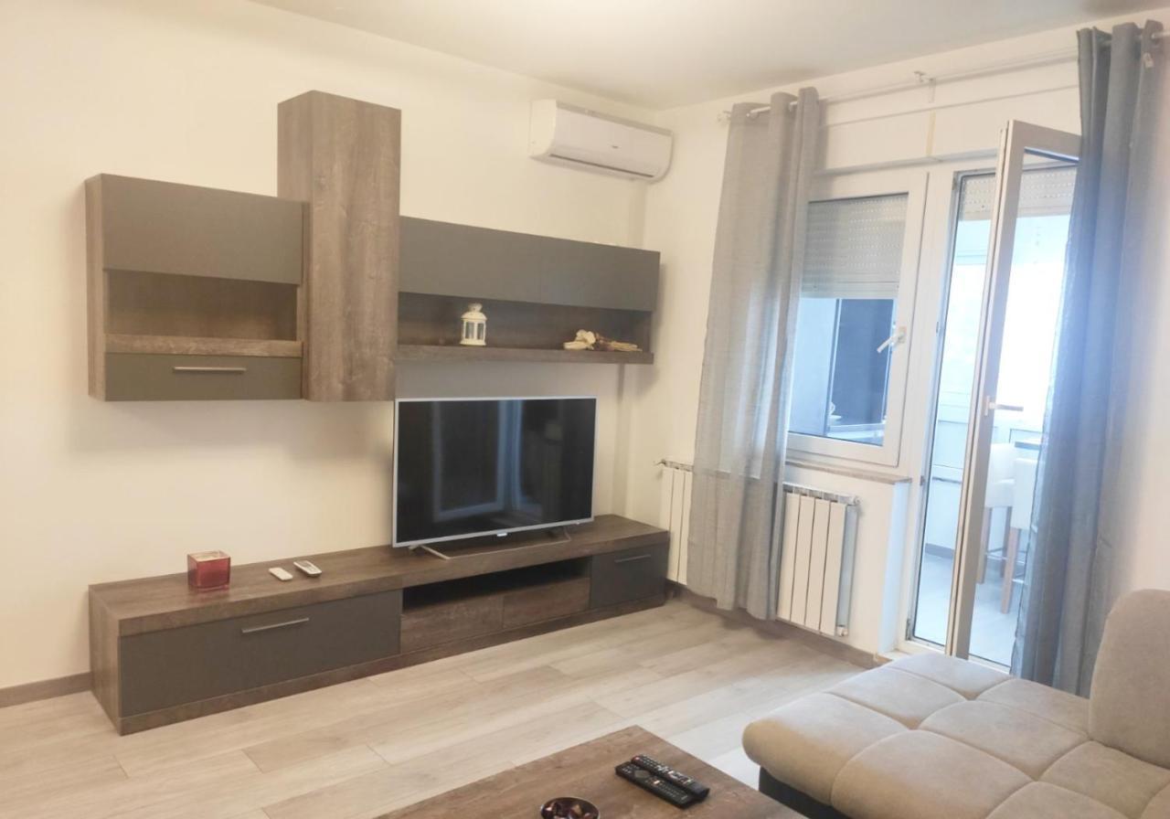 Apartment Nevera Rijeka Extérieur photo