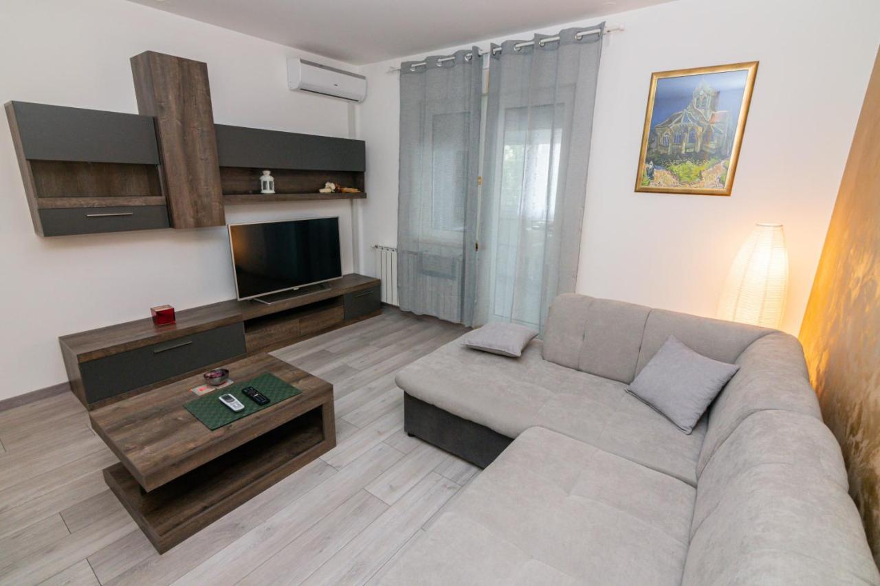 Apartment Nevera Rijeka Extérieur photo