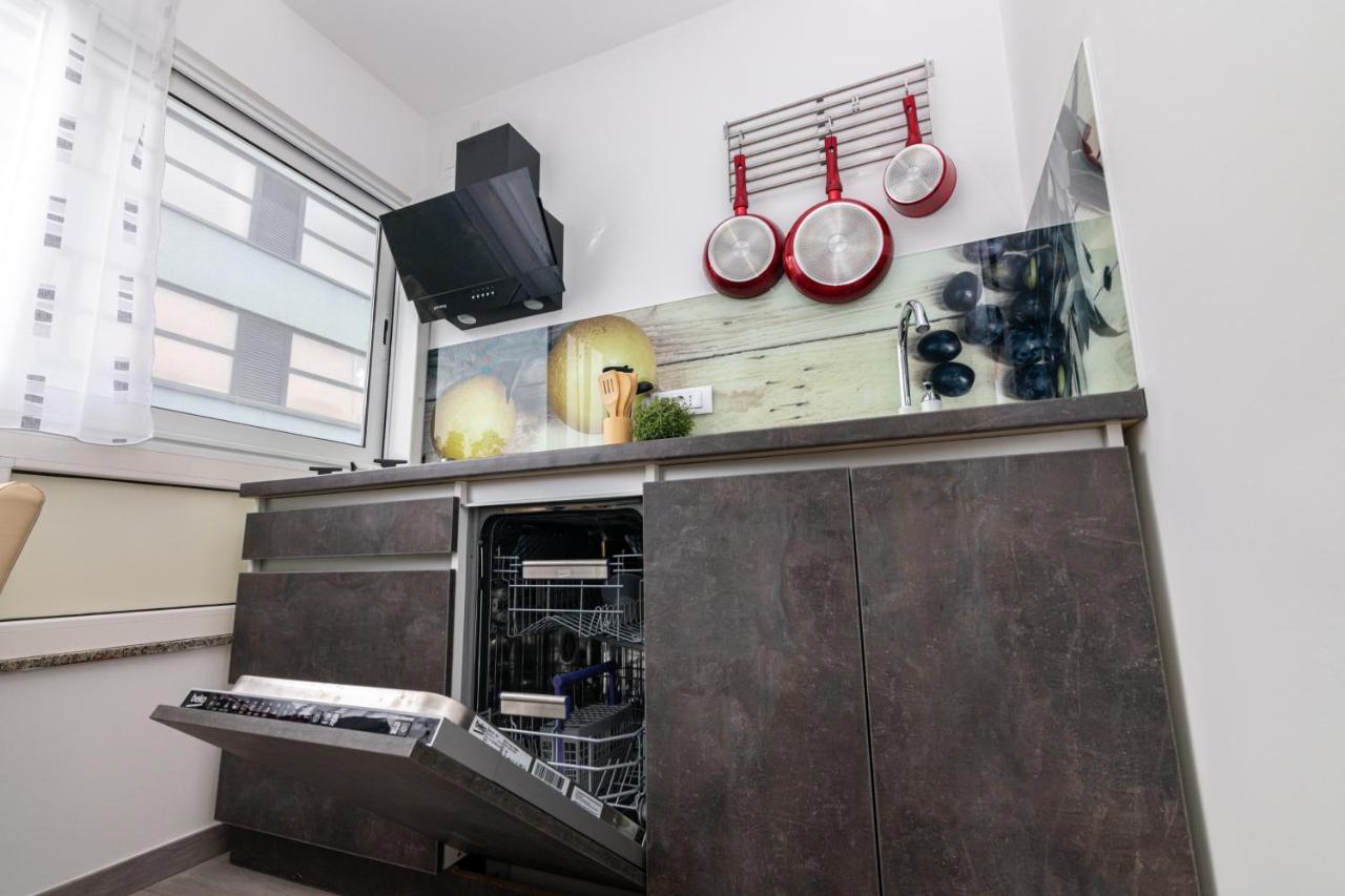 Apartment Nevera Rijeka Extérieur photo