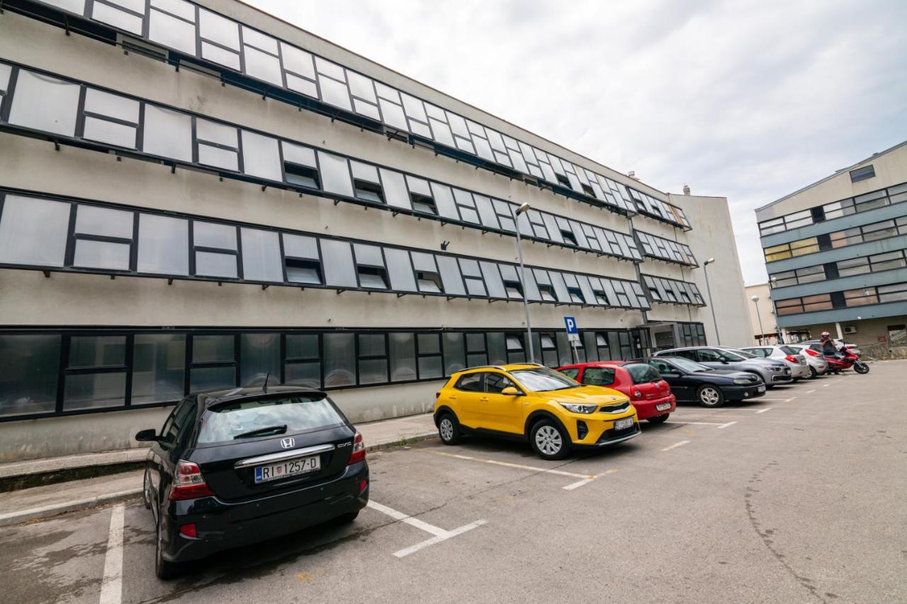 Apartment Nevera Rijeka Extérieur photo